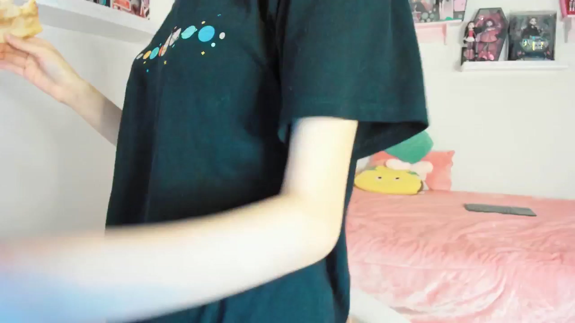 Gallery image thumbnail from Cherrycute666's myfreecams stream on, 02/10/2025, 02:40 image 5 of 20