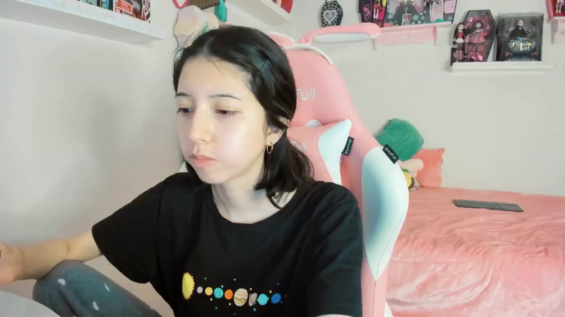Gallery image thumbnail from Cherrycute666's myfreecams stream on, 02/10/2025, 02:40 image 6 of 20