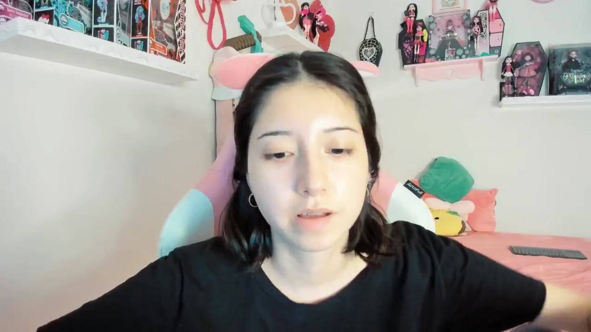 Gallery image thumbnail from Cherrycute666's myfreecams stream on, 02/10/2025, 06:19 image 5 of 20