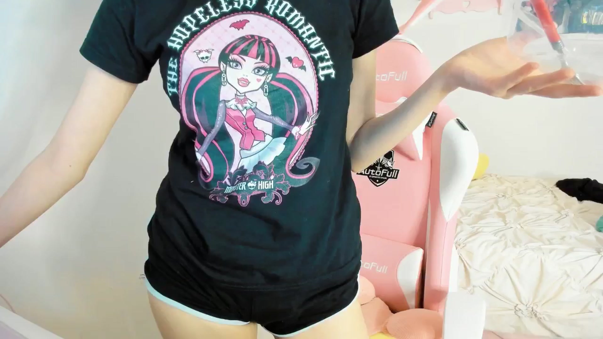 Gallery image thumbnail from Cherrycute666's myfreecams stream on, 02/14/2025, 05:43 image 13 of 20