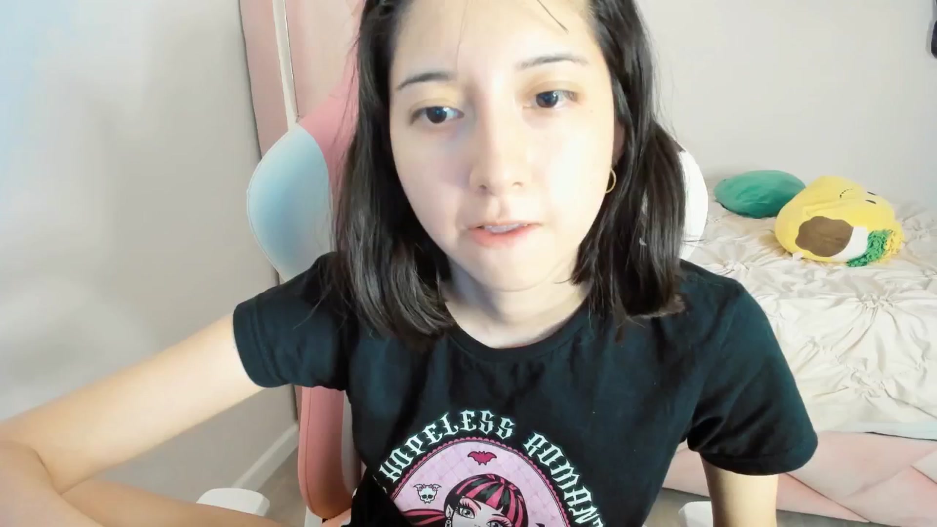 Gallery image thumbnail from Cherrycute666's myfreecams stream on, 02/14/2025, 08:49 image 7 of 20