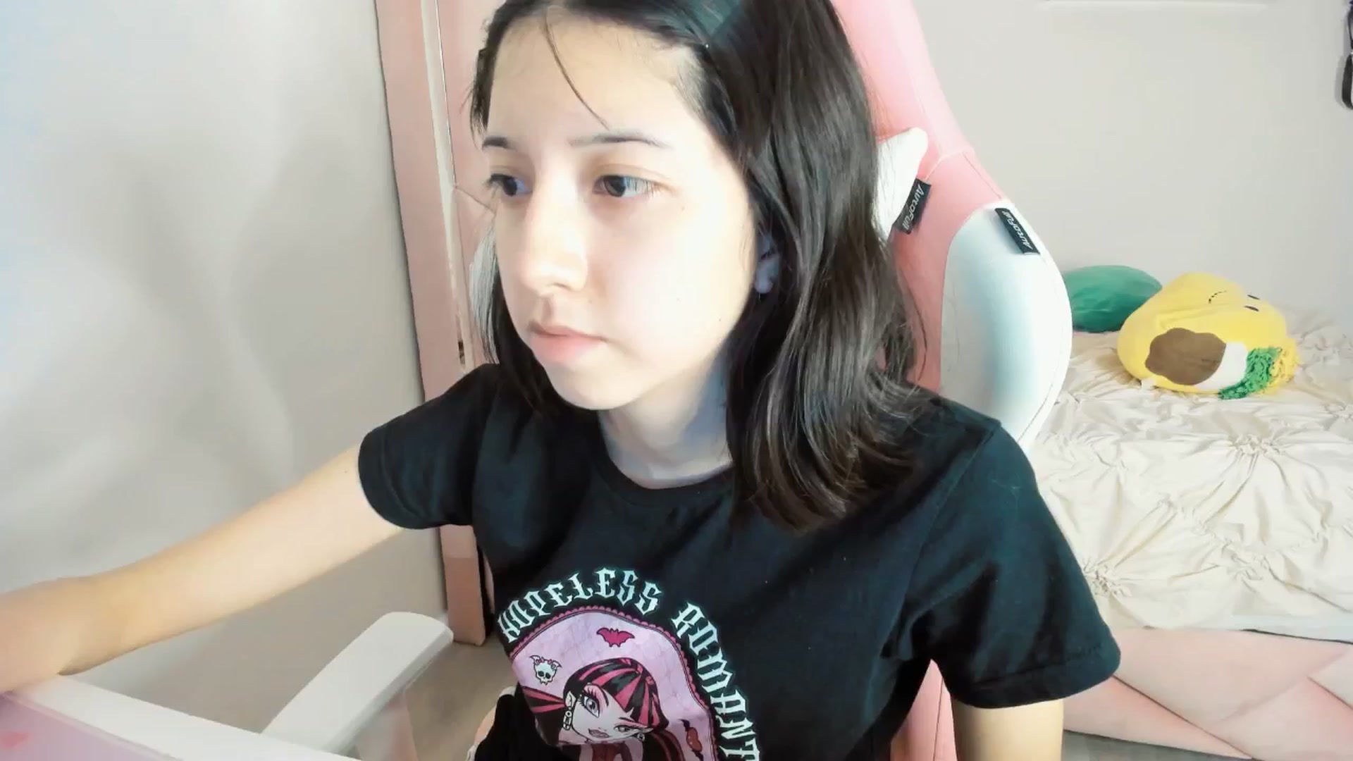 Gallery image thumbnail from Cherrycute666's myfreecams stream on, 02/14/2025, 08:49 image 13 of 20