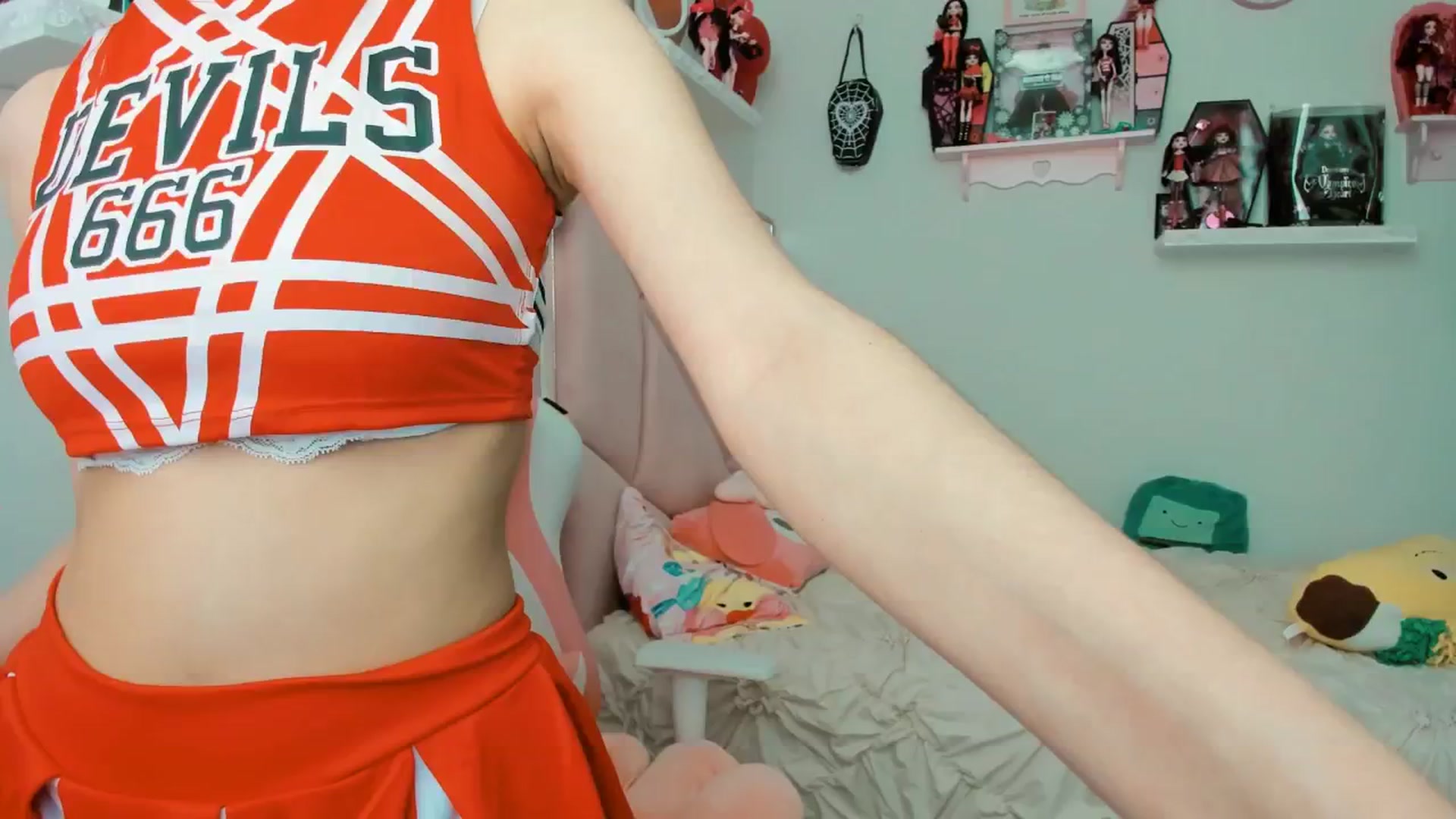 Gallery image thumbnail from Cherrycute666's myfreecams stream on, 02/14/2025, 23:51 image 13 of 20