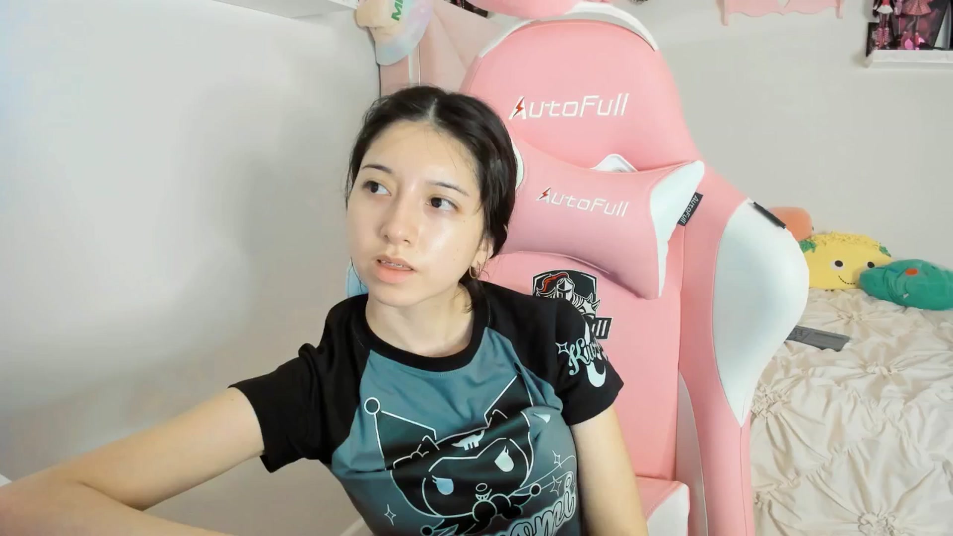 Gallery image thumbnail from Cherrycute666's myfreecams stream on, 02/16/2025, 11:32 image 20 of 20