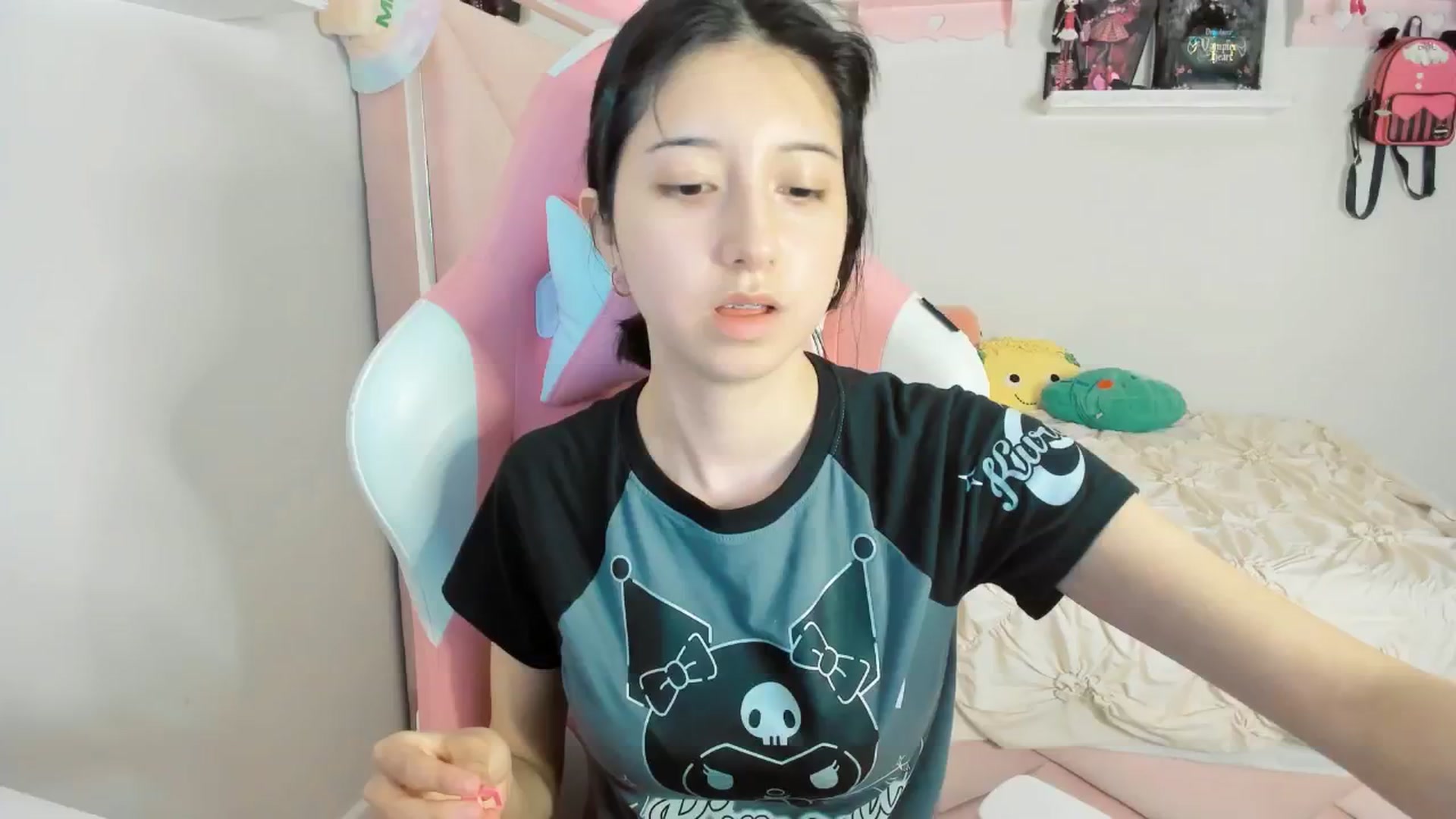 Gallery image thumbnail from Cherrycute666's myfreecams stream on, 02/16/2025, 11:32 image 5 of 20