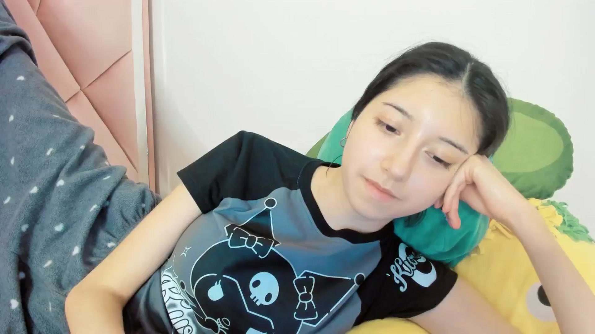 Gallery image thumbnail from Cherrycute666's myfreecams stream on, 02/16/2025, 13:06 image 19 of 20