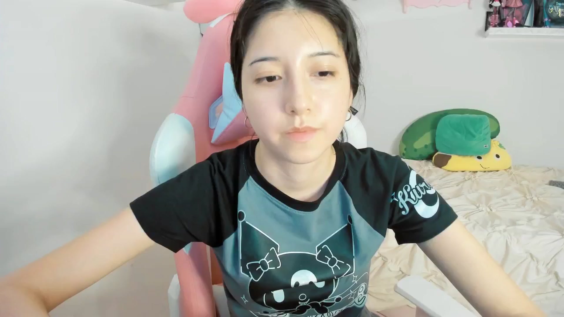 Gallery image thumbnail from Cherrycute666's myfreecams stream on, 02/16/2025, 13:32 image 18 of 20