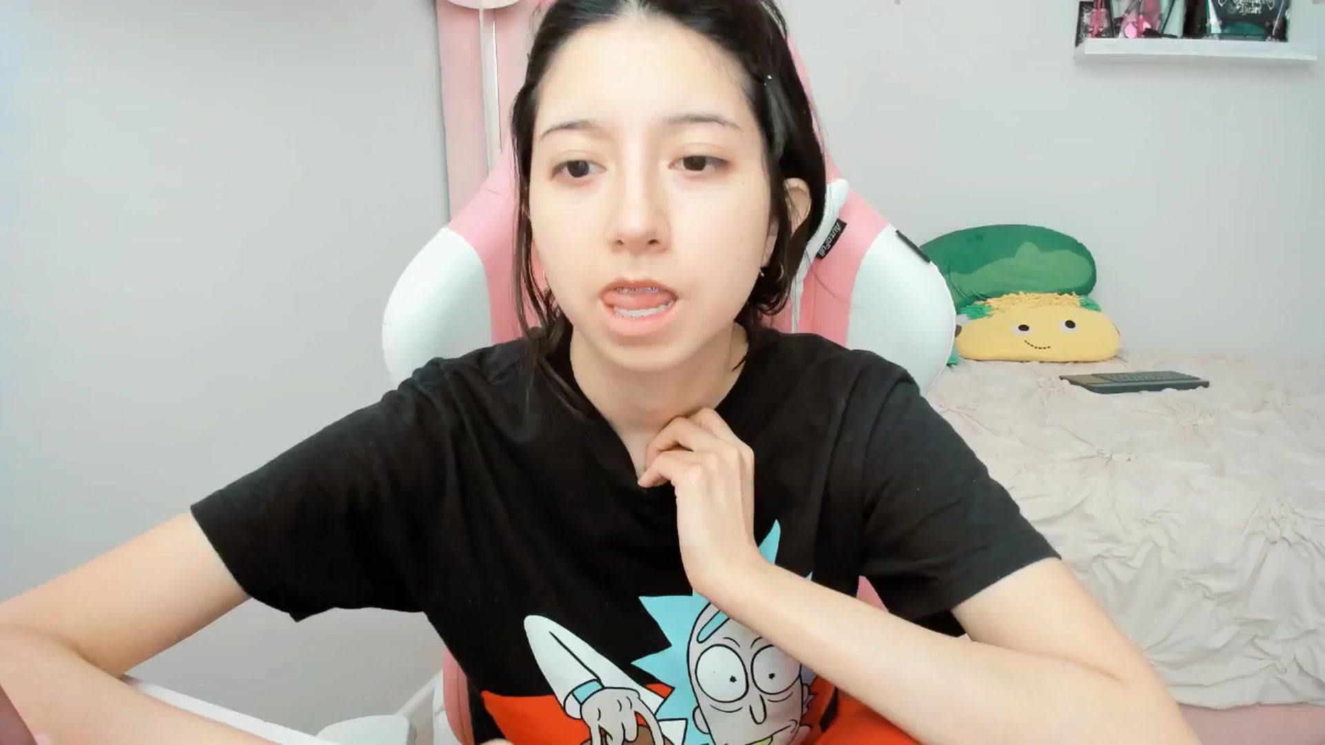 Gallery image thumbnail from Cherrycute666's myfreecams stream on, 02/17/2025, 21:48 image 10 of 20