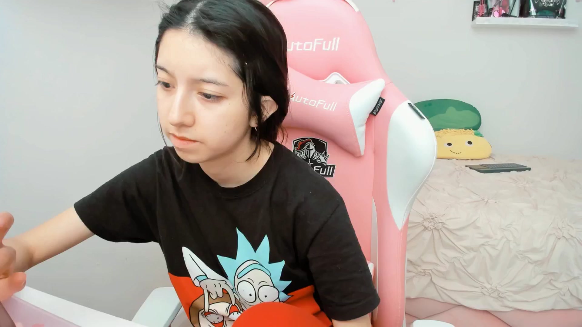 Gallery image thumbnail from Cherrycute666's myfreecams stream on, 02/17/2025, 21:48 image 8 of 20
