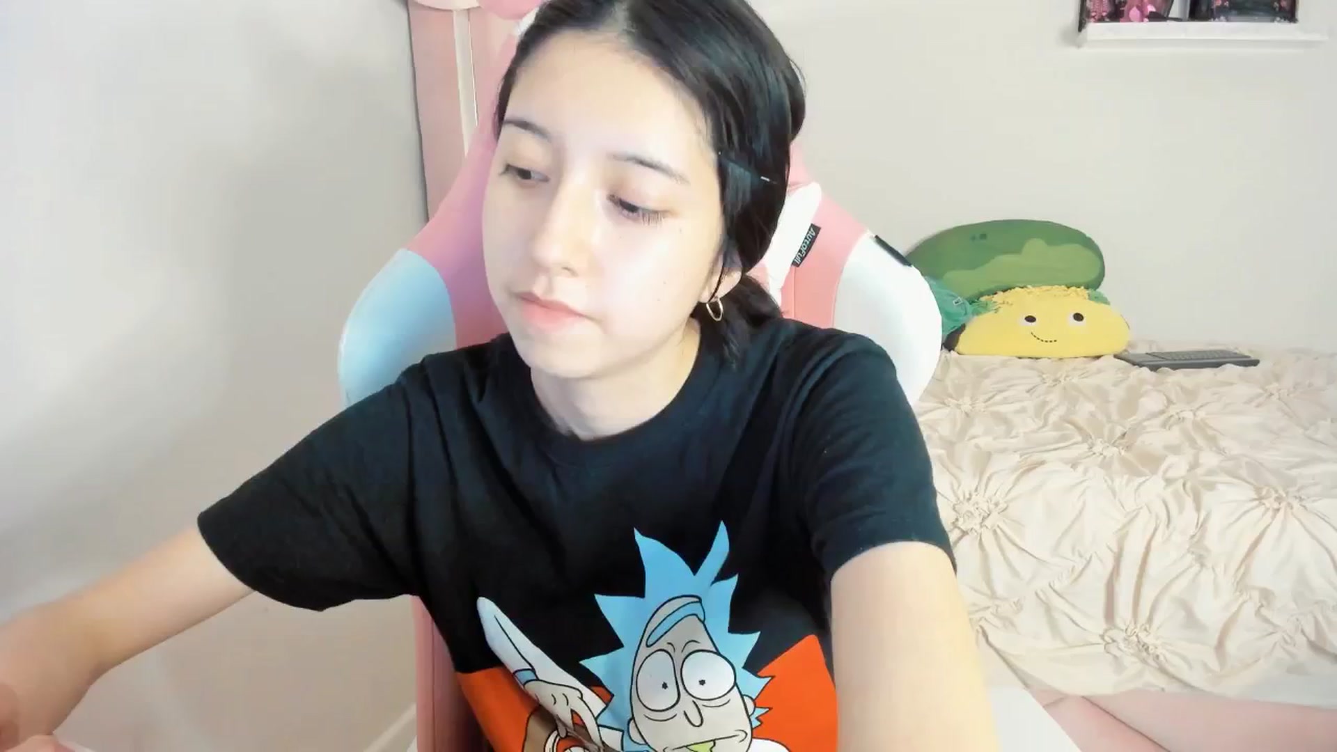 Gallery image thumbnail from Cherrycute666's myfreecams stream on, 02/18/2025, 06:07 image 1 of 20