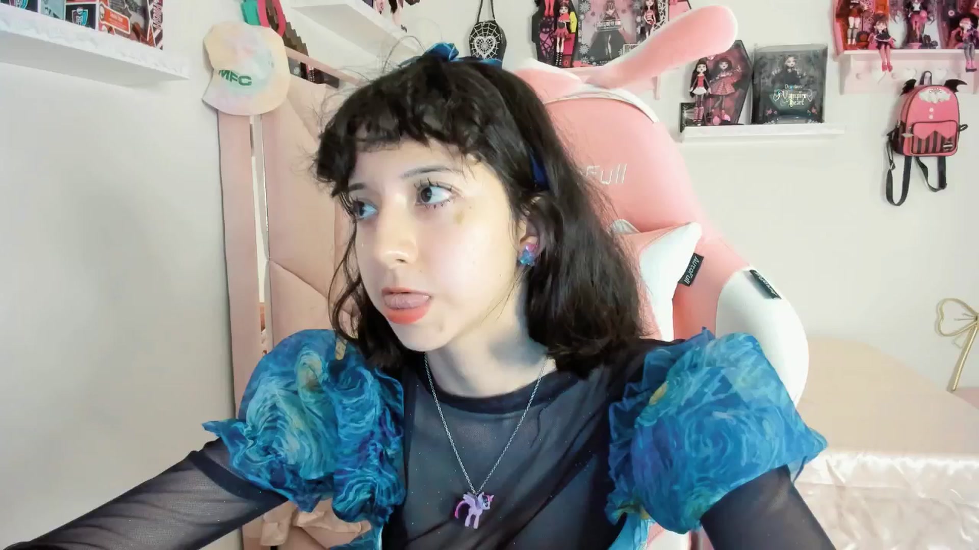 Gallery image thumbnail from Cherrycute666's myfreecams stream on, 02/20/2025, 04:36 image 1 of 20