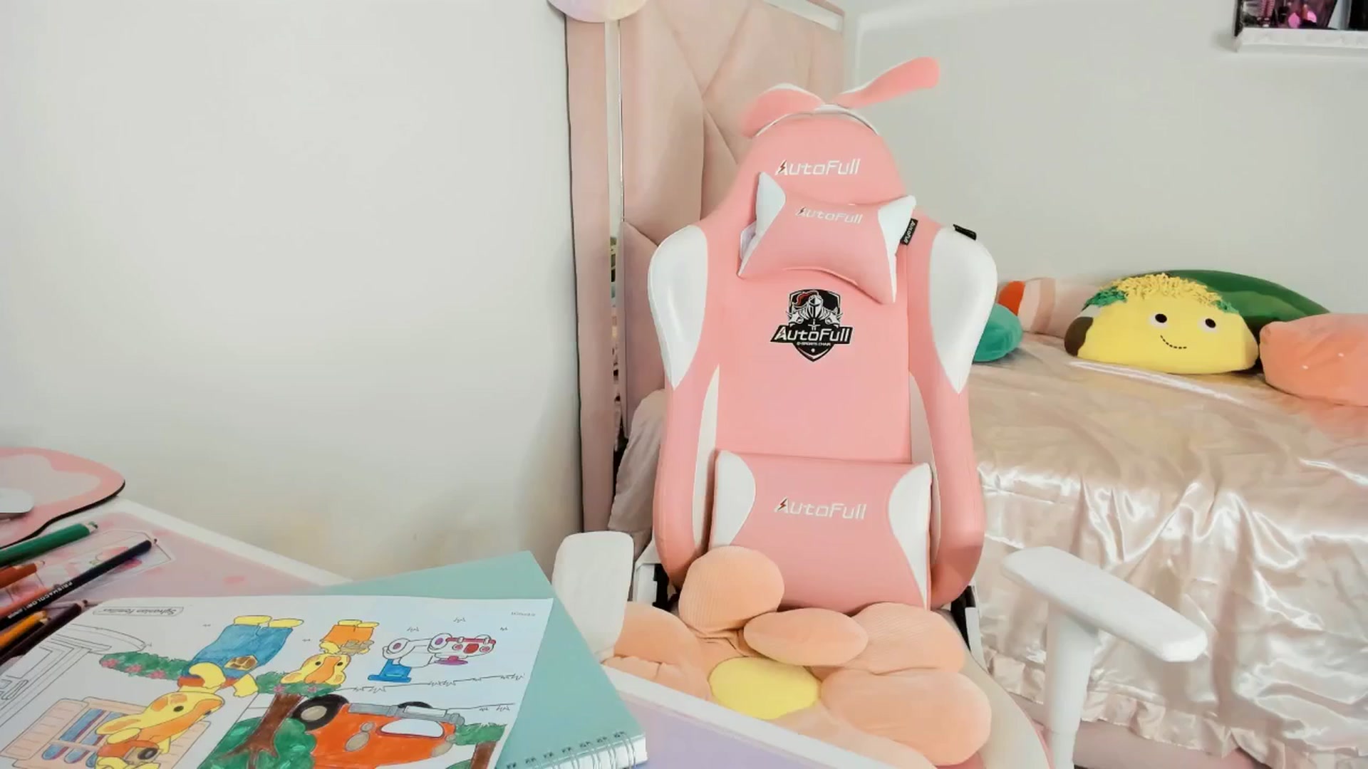 Gallery image thumbnail from Cherrycute666's myfreecams stream on, 02/21/2025, 09:36 image 9 of 20