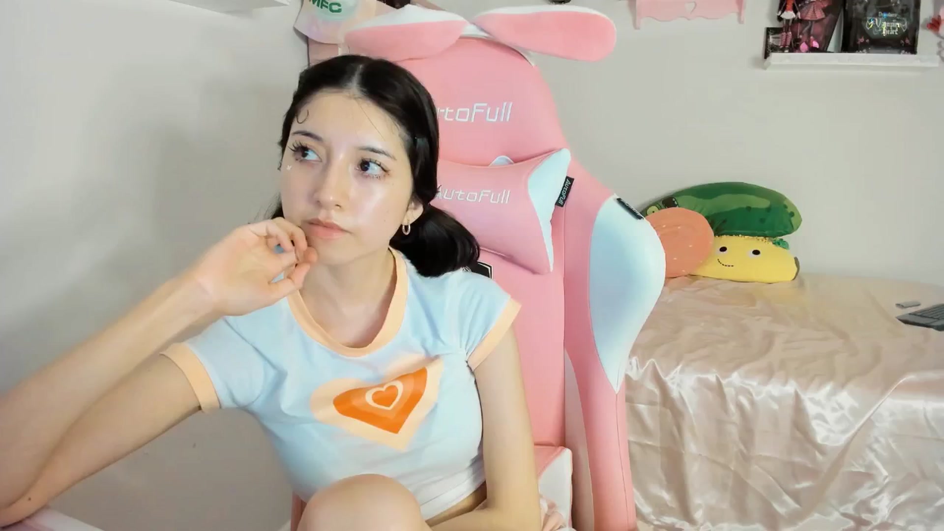 Gallery image thumbnail from Cherrycute666's myfreecams stream on, 02/22/2025, 06:34 image 20 of 20