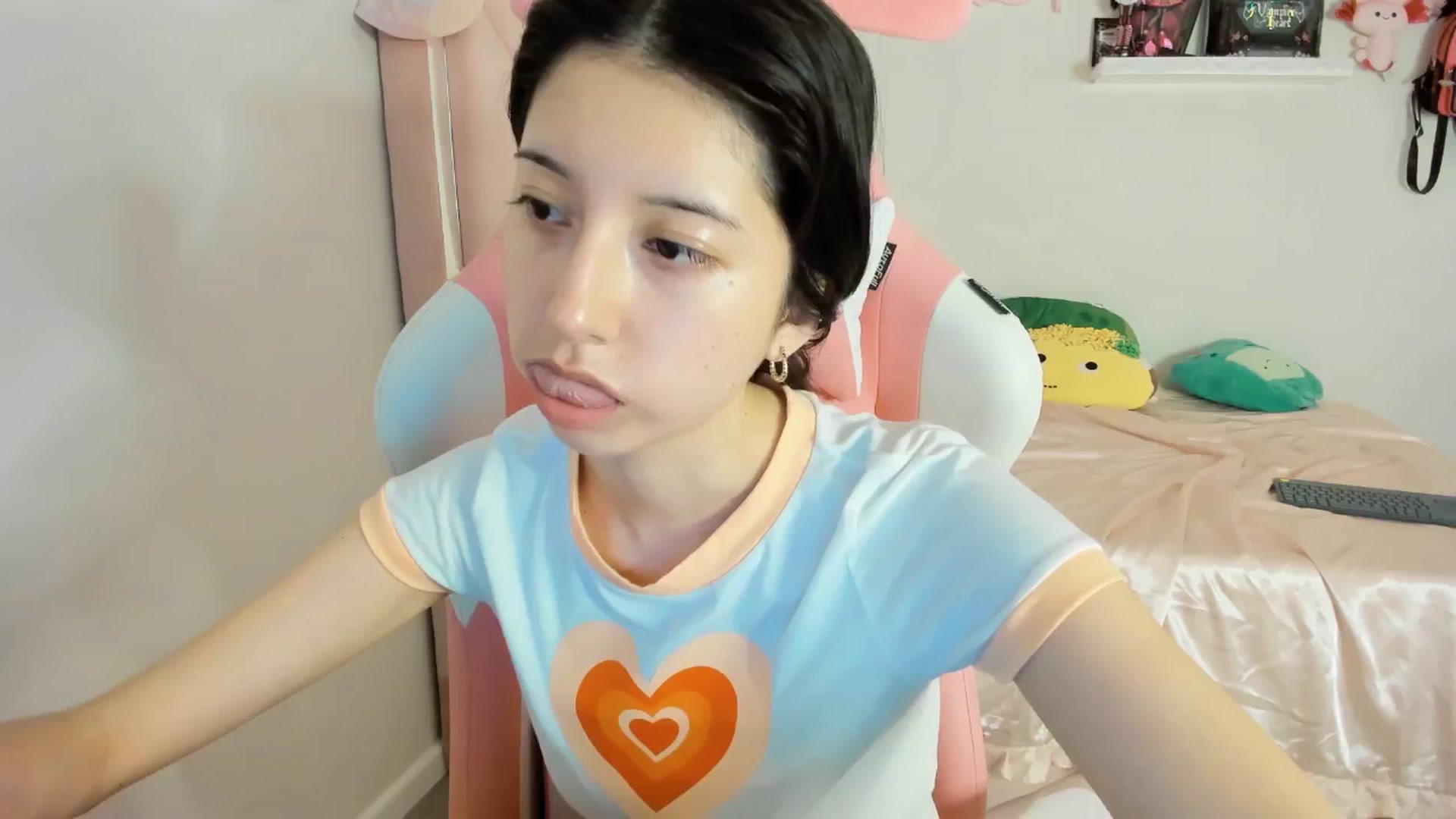 Gallery image thumbnail from Cherrycute666's myfreecams stream on, 02/22/2025, 11:20 image 9 of 20