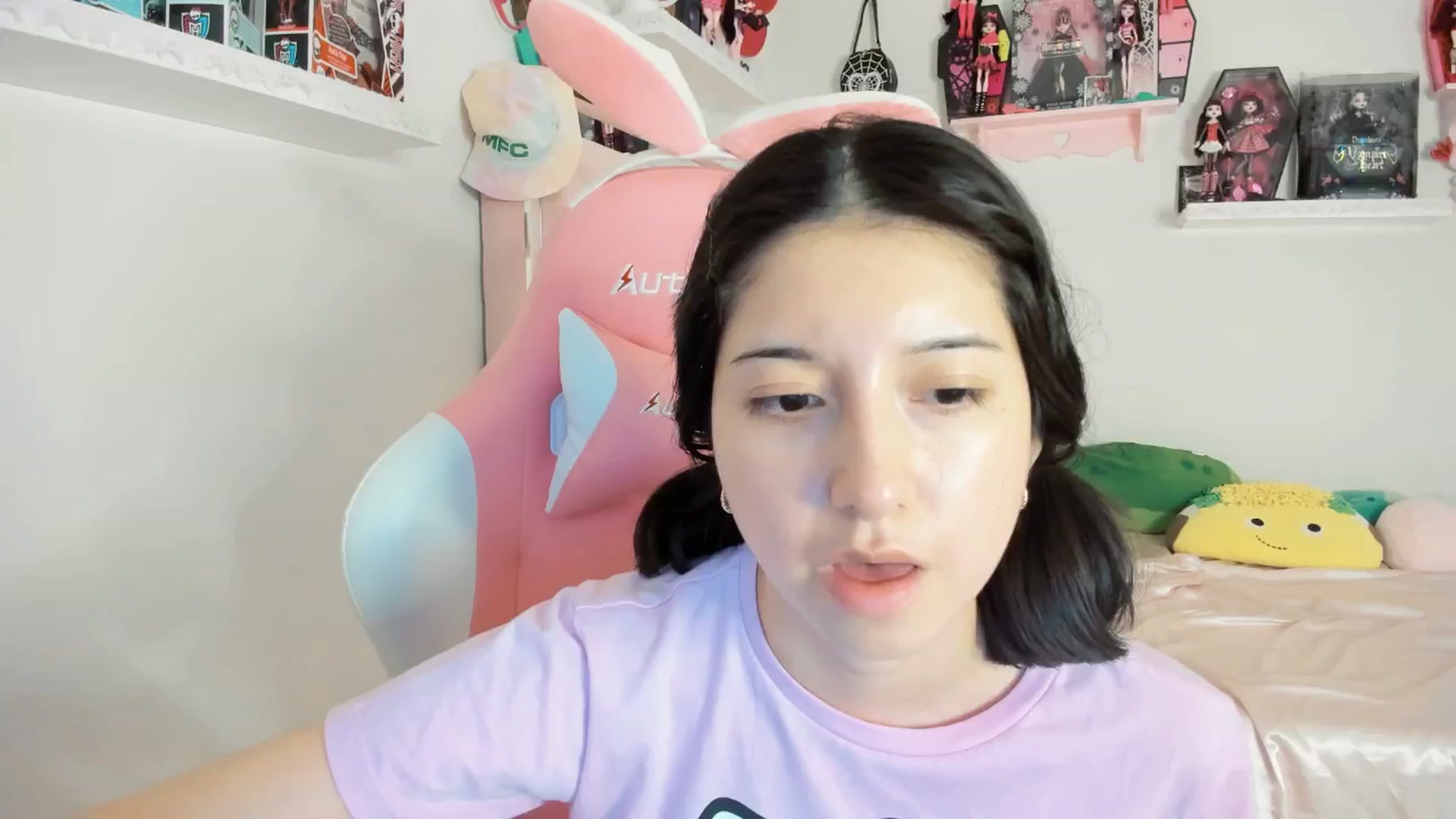Gallery image thumbnail from Cherrycute666's myfreecams stream on, 02/23/2025, 11:14 image 20 of 20