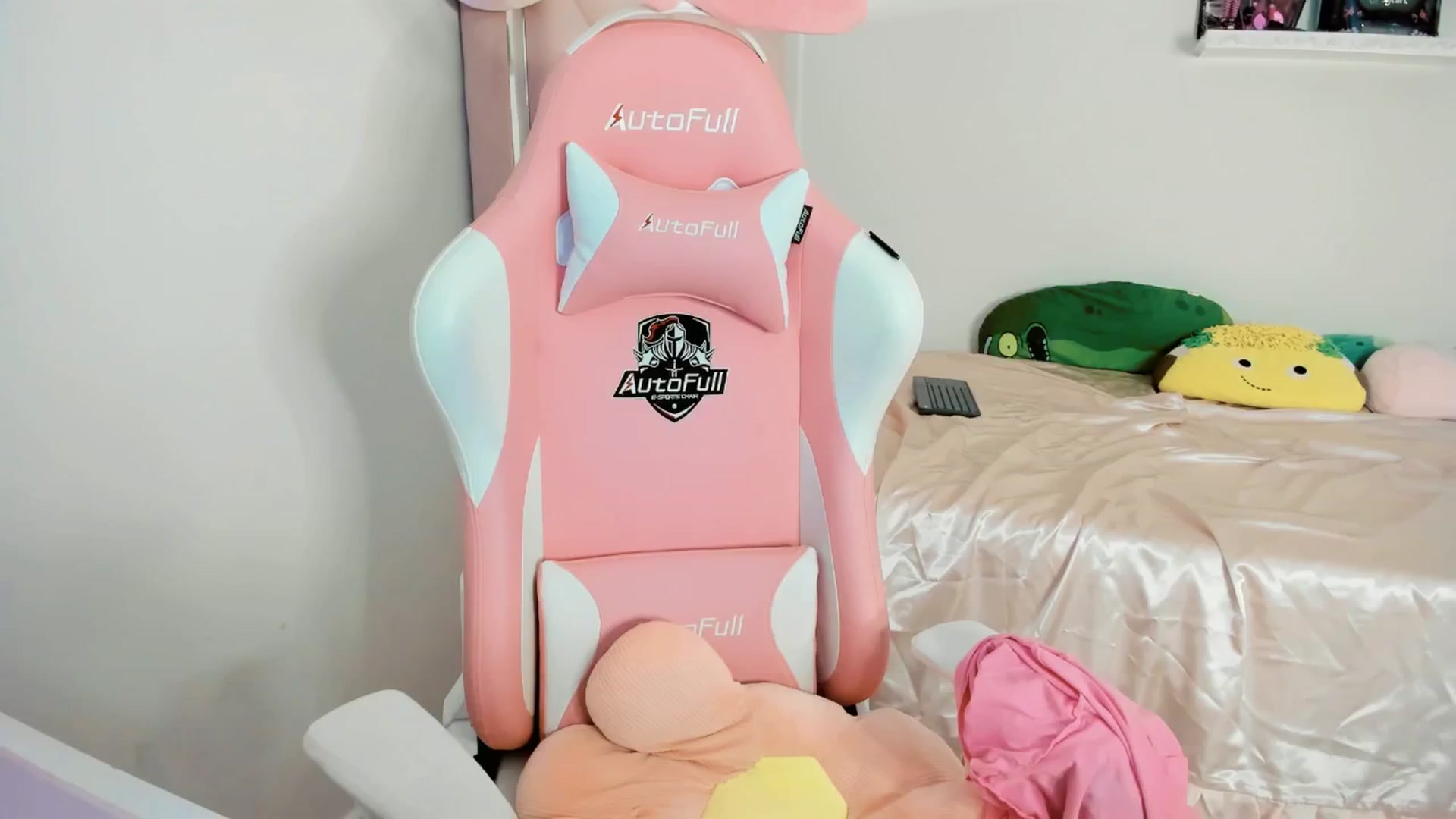 Gallery image thumbnail from Cherrycute666's myfreecams stream on, 02/23/2025, 13:08 image 20 of 20