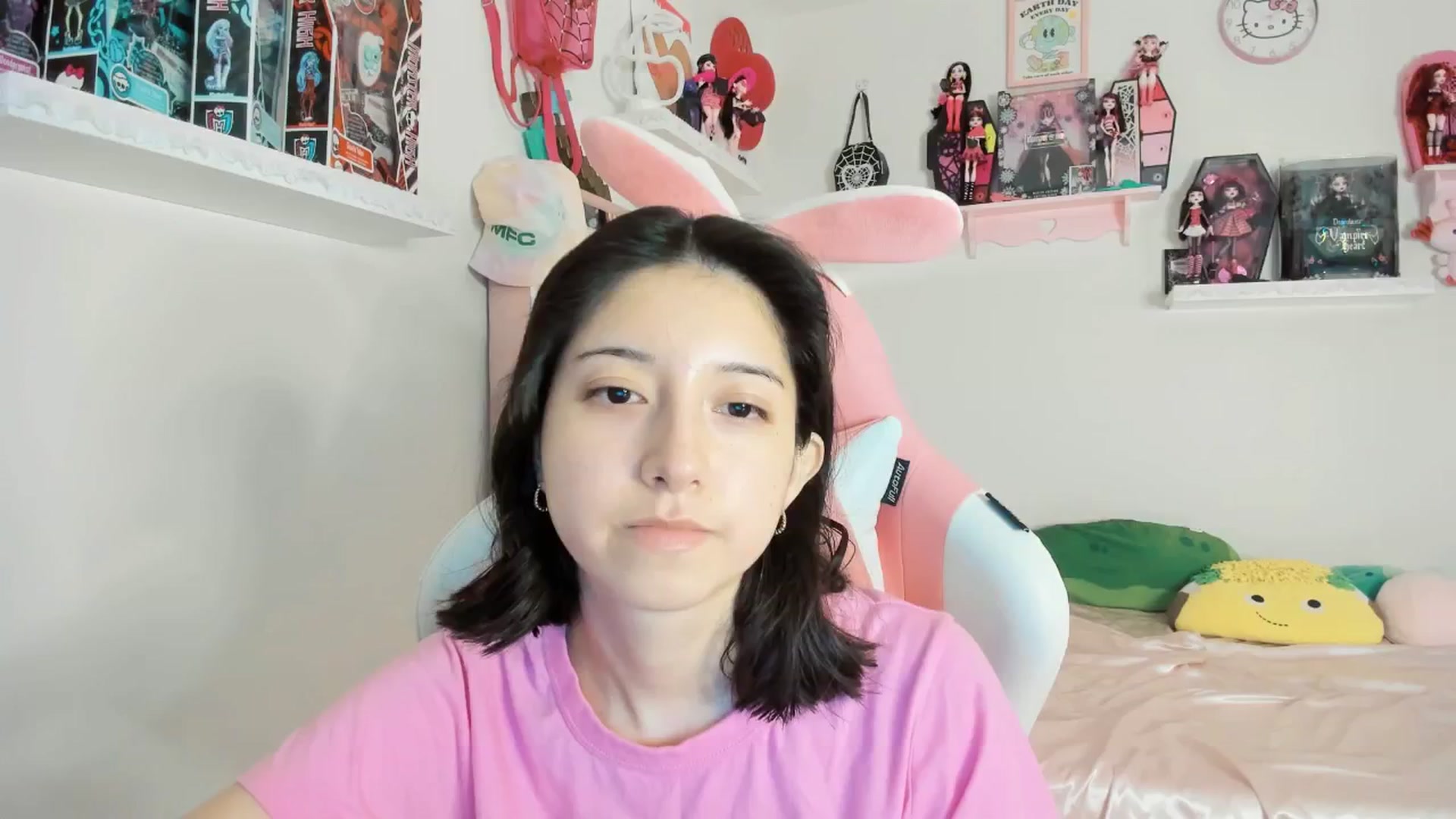 Gallery image thumbnail from Cherrycute666's myfreecams stream on, 02/23/2025, 13:08 image 2 of 20