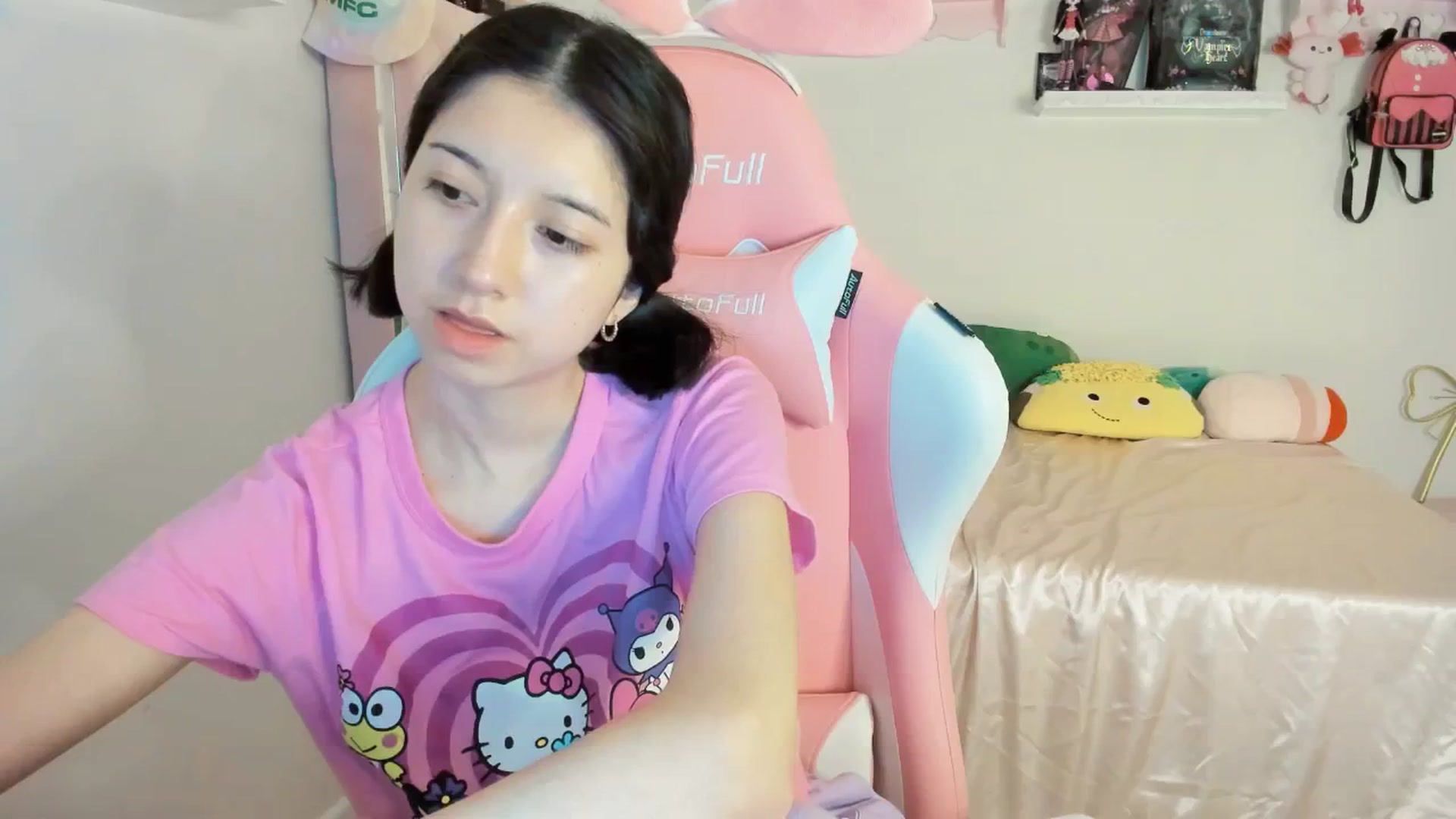 Gallery image thumbnail from Cherrycute666's myfreecams stream on, 02/24/2025, 02:06 image 20 of 20