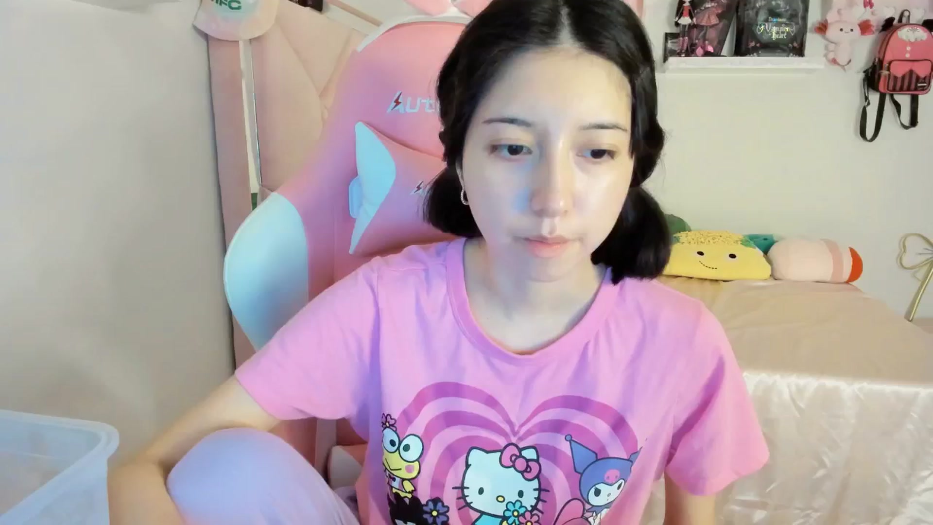 Gallery image thumbnail from Cherrycute666's myfreecams stream on, 02/24/2025, 05:32 image 1 of 20