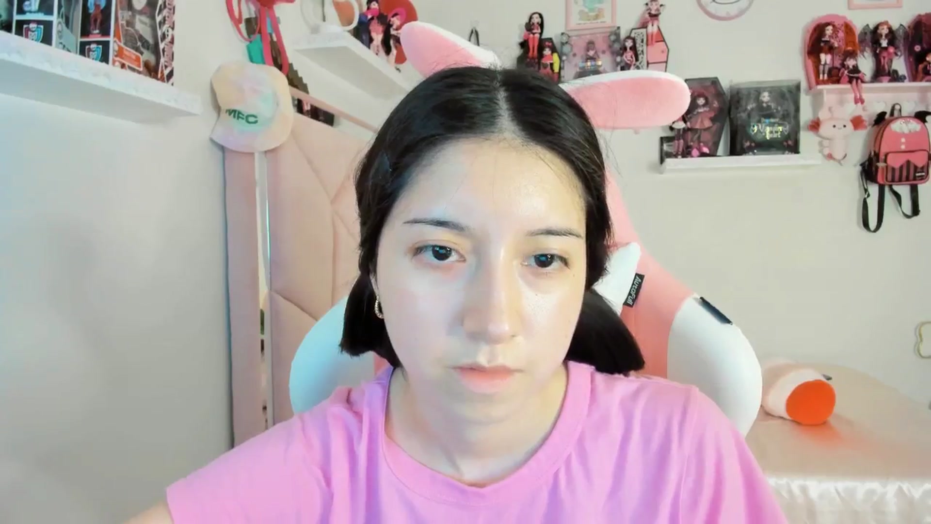 Gallery image thumbnail from Cherrycute666's myfreecams stream on, 02/24/2025, 05:32 image 20 of 20