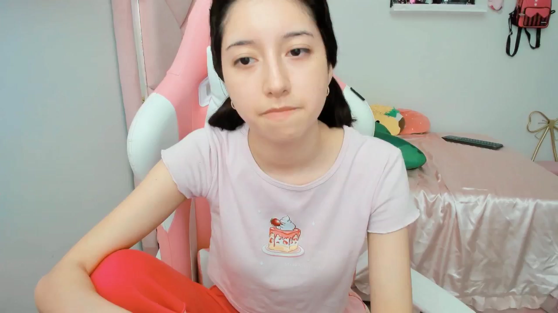 Gallery image thumbnail from Cherrycute666's myfreecams stream on, 02/24/2025, 20:56 image 3 of 20