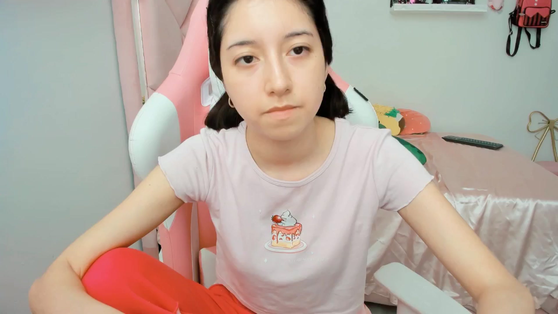Gallery image thumbnail from Cherrycute666's myfreecams stream on, 02/24/2025, 20:56 image 8 of 20