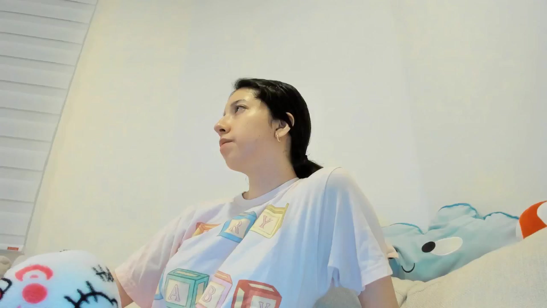 Gallery image thumbnail from Cherrycute666's myfreecams stream on, 02/26/2025, 04:57 image 8 of 20