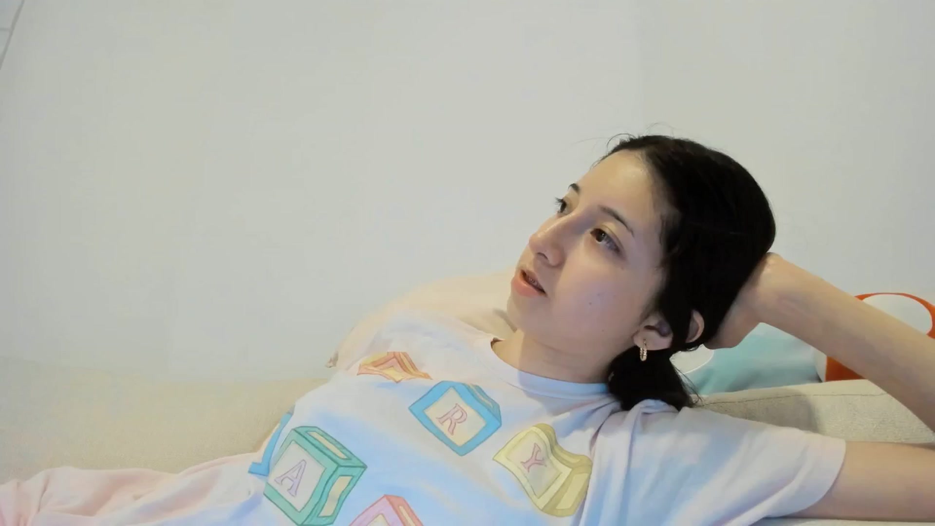 Gallery image thumbnail from Cherrycute666's myfreecams stream on, 02/26/2025, 04:57 image 17 of 20