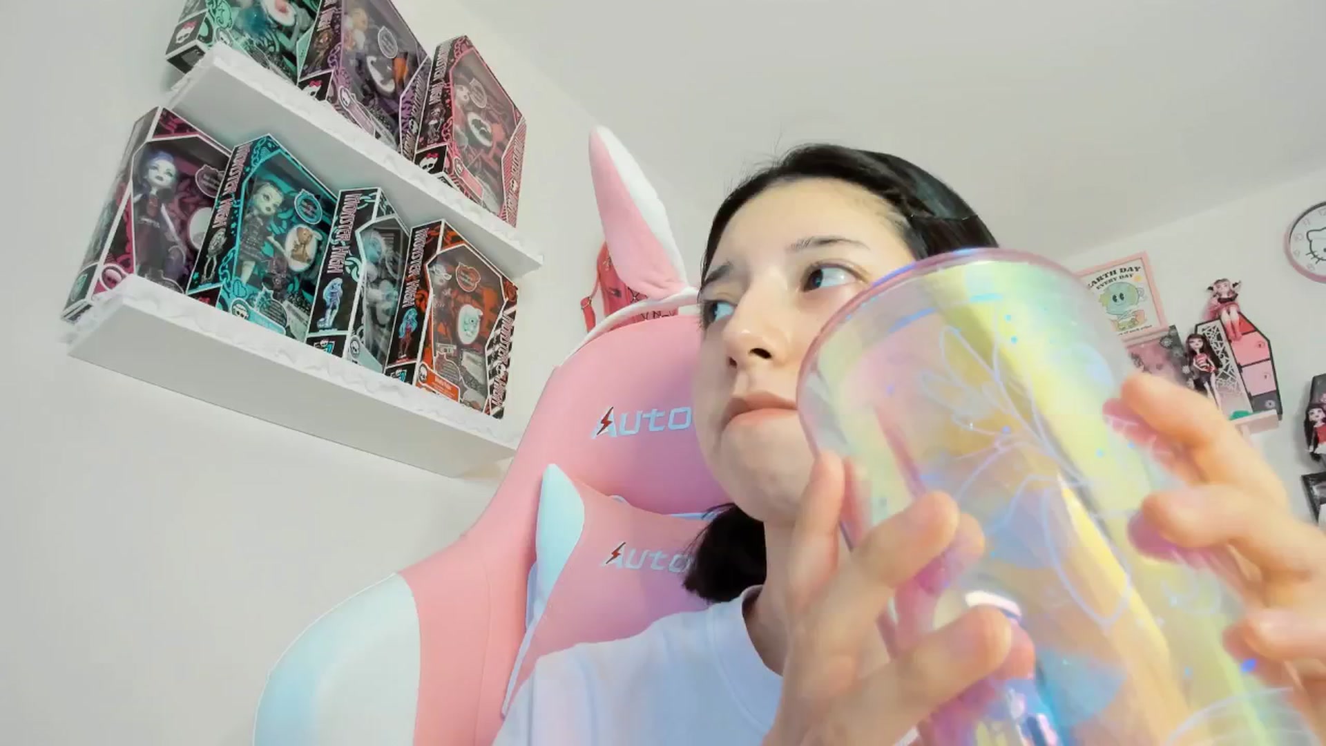 Gallery image thumbnail from Cherrycute666's myfreecams stream on, 02/27/2025, 08:15 image 3 of 20
