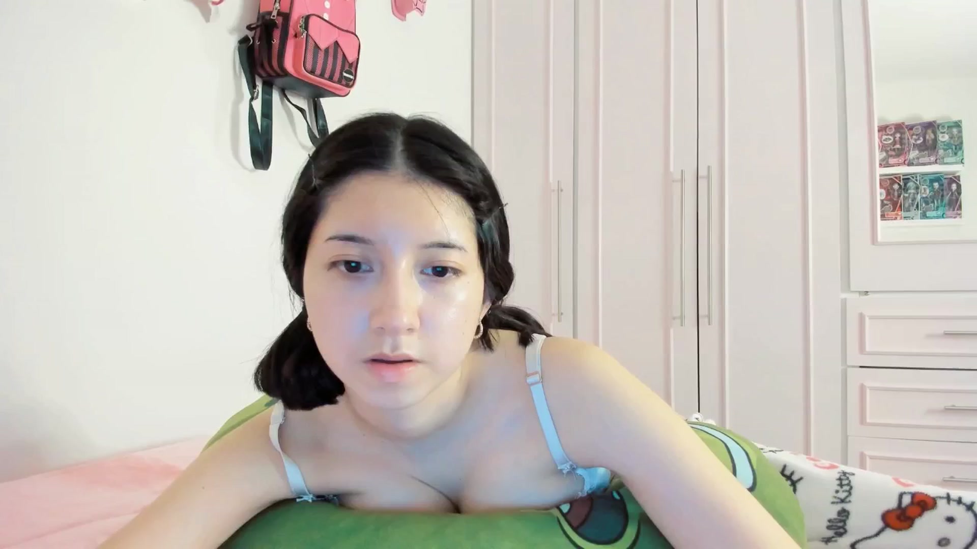 Gallery image thumbnail from Cherrycute666's myfreecams stream on, 02/27/2025, 08:59 image 13 of 20
