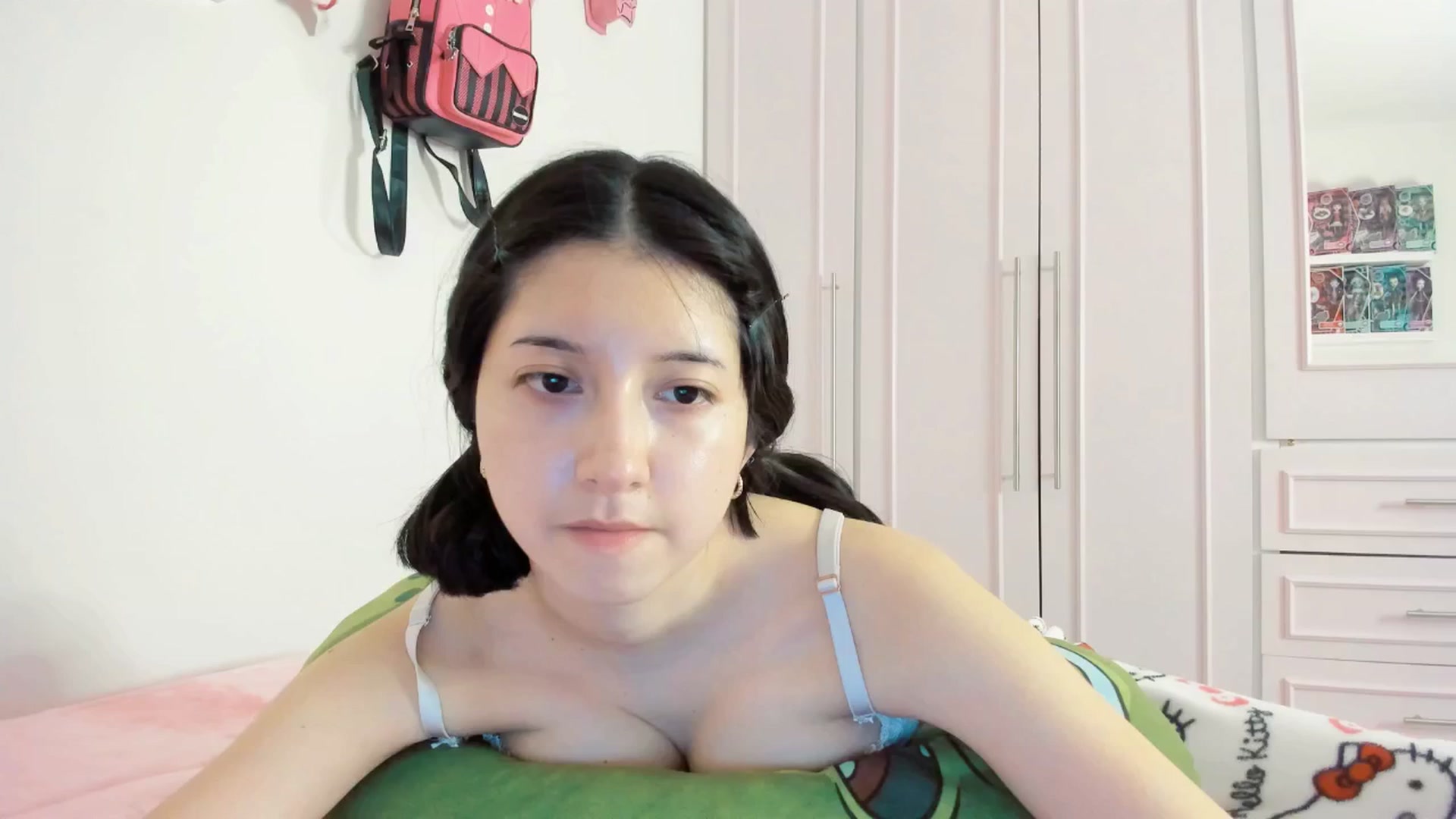 Gallery image thumbnail from Cherrycute666's myfreecams stream on, 02/27/2025, 08:59 image 12 of 20