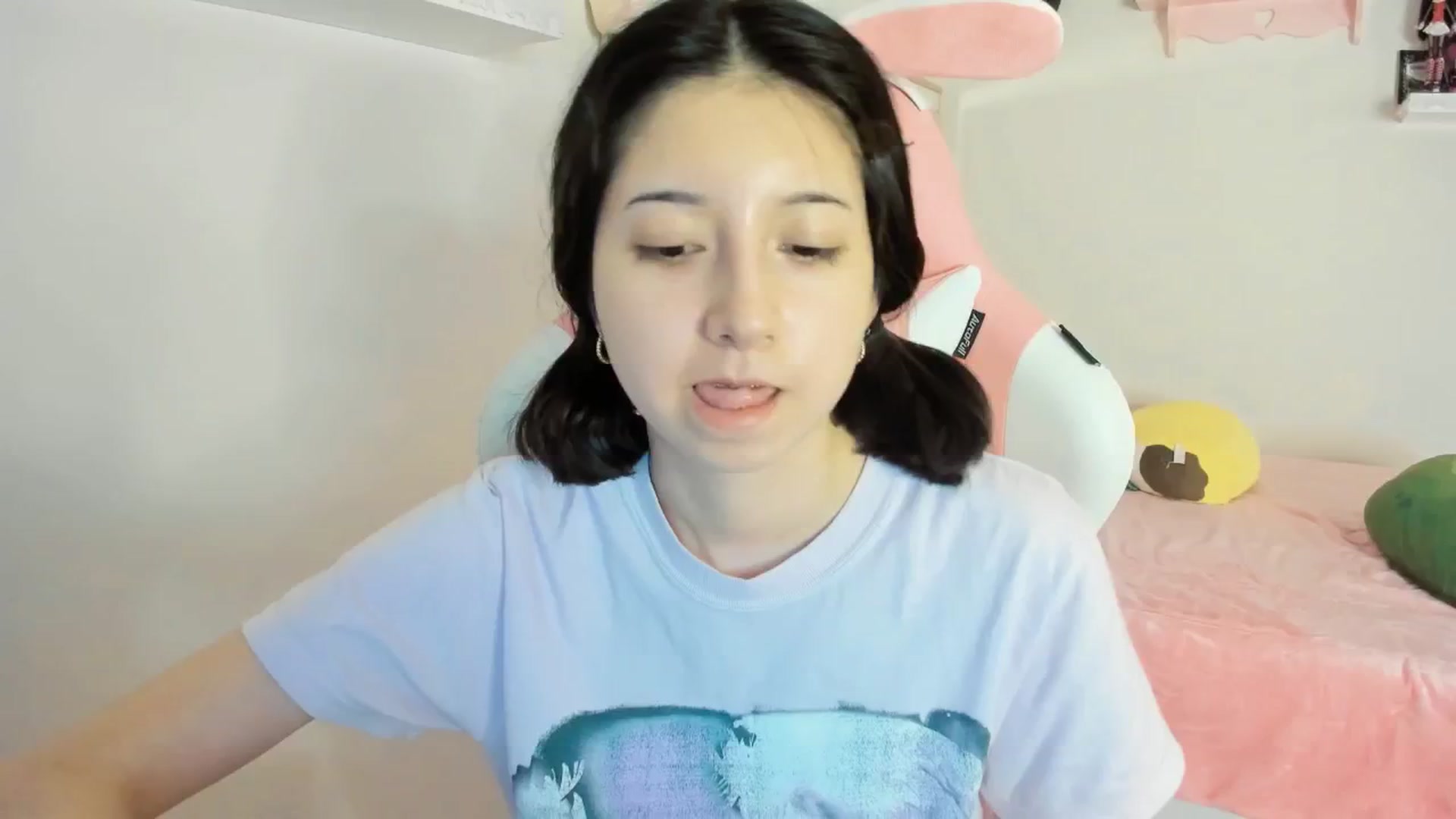 Gallery image thumbnail from Cherrycute666's myfreecams stream on, 02/27/2025, 11:12 image 20 of 20