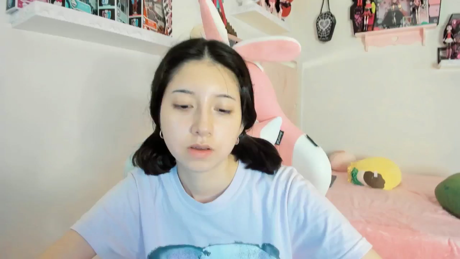 Gallery image thumbnail from Cherrycute666's myfreecams stream on, 02/27/2025, 11:12 image 1 of 20