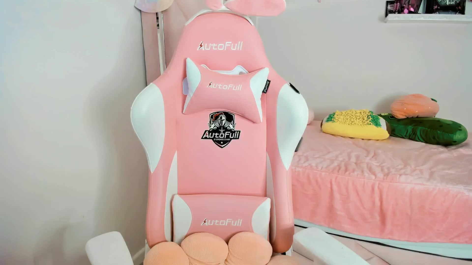 Gallery image thumbnail from Cherrycute666's myfreecams stream on, 02/28/2025, 06:27 image 4 of 20