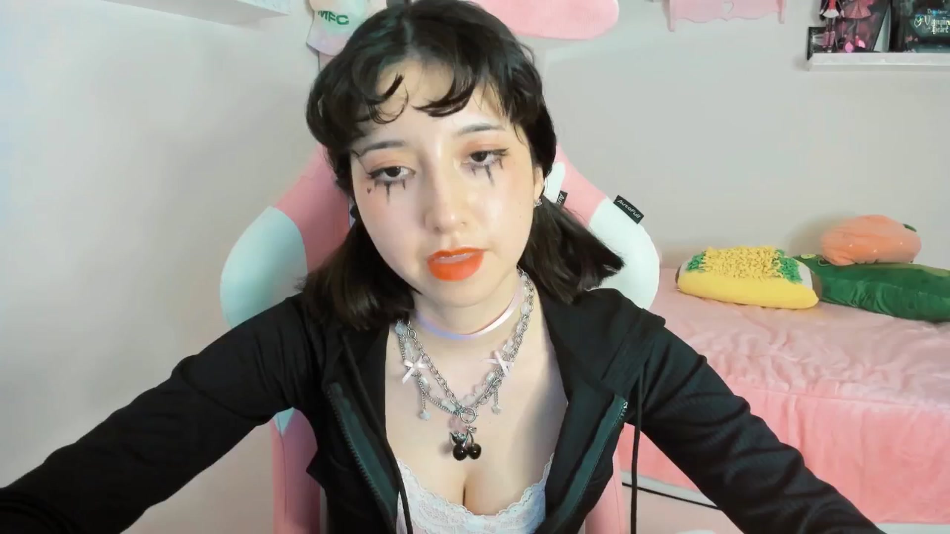 Gallery image thumbnail from Cherrycute666's myfreecams stream on, 02/28/2025, 06:27 image 14 of 20