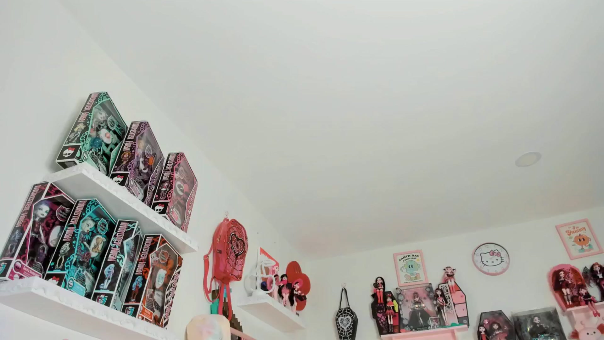 Gallery image thumbnail from Cherrycute666's myfreecams stream on, 02/28/2025, 07:49 image 20 of 20