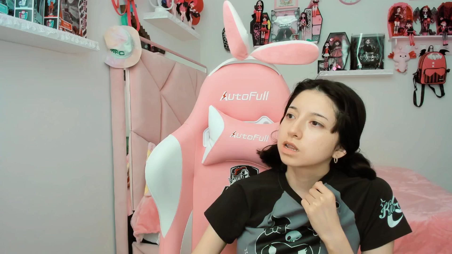 Gallery image thumbnail from Cherrycute666's myfreecams stream on, 02/28/2025, 22:36 image 18 of 20