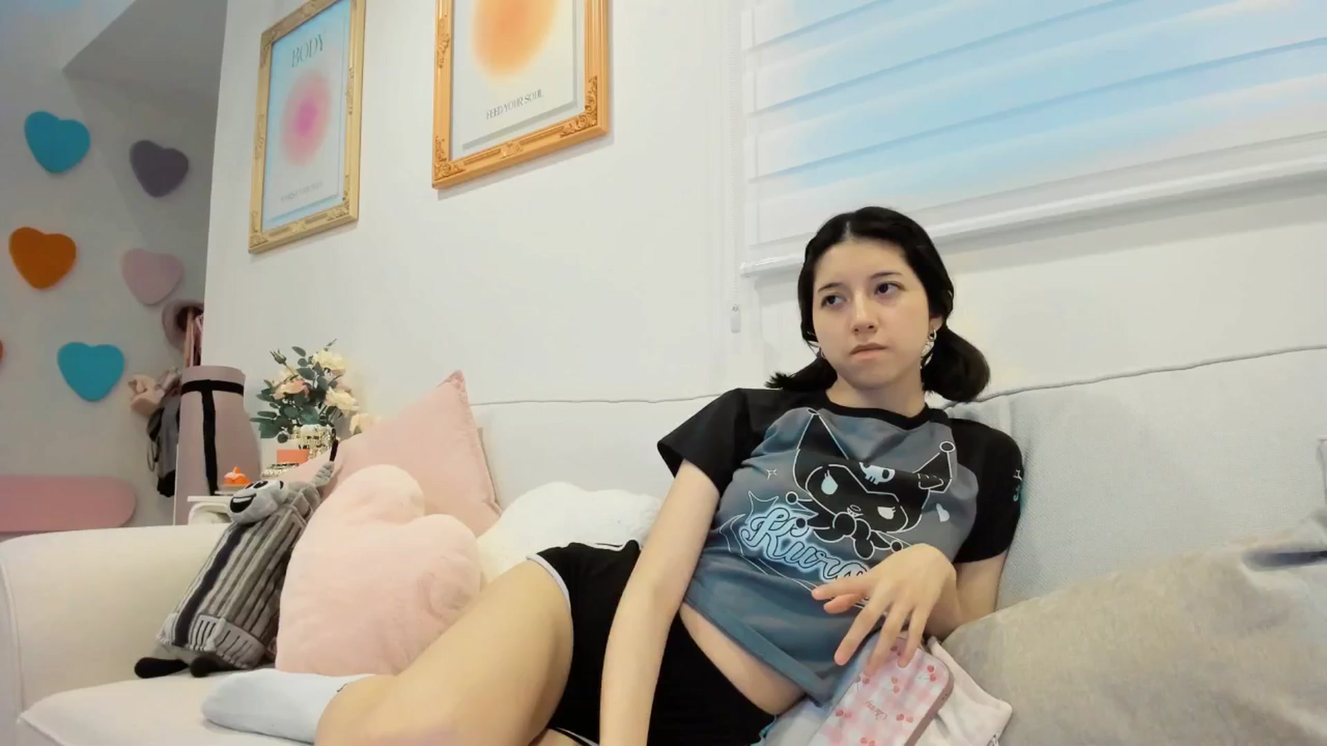 Gallery image thumbnail from Cherrycute666's myfreecams stream on, 03/01/2025, 04:34 image 2 of 20