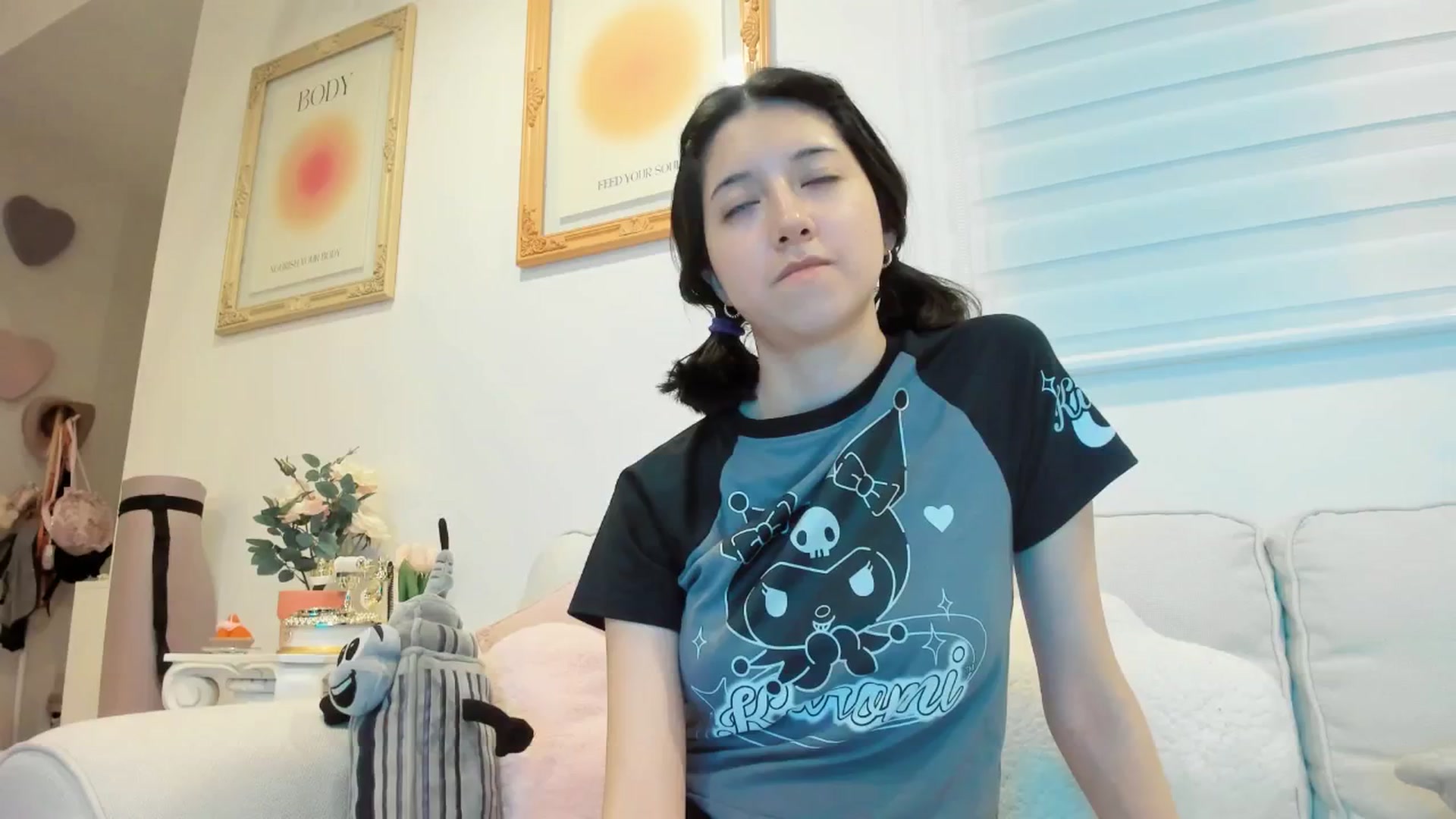 Gallery image thumbnail from Cherrycute666's myfreecams stream on, 03/01/2025, 04:34 image 12 of 20