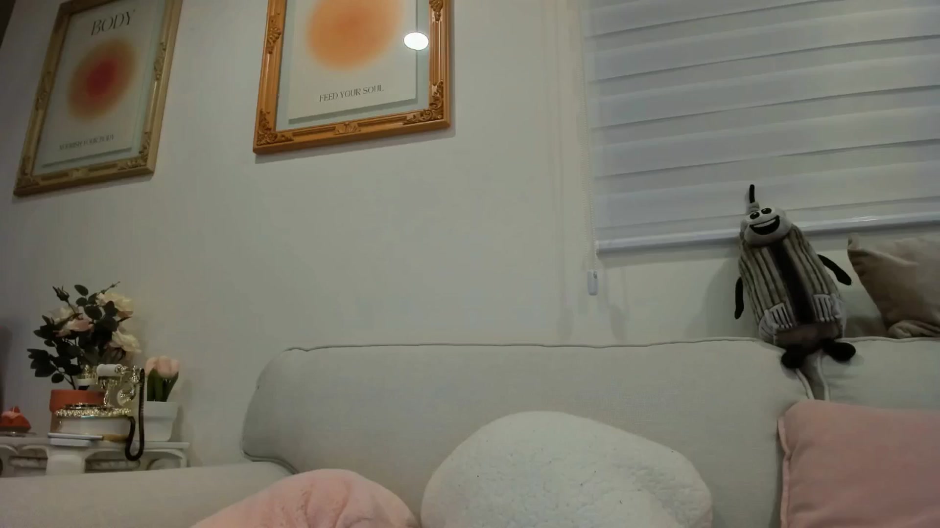 Gallery image thumbnail from Cherrycute666's myfreecams stream on, 03/01/2025, 07:00 image 16 of 20