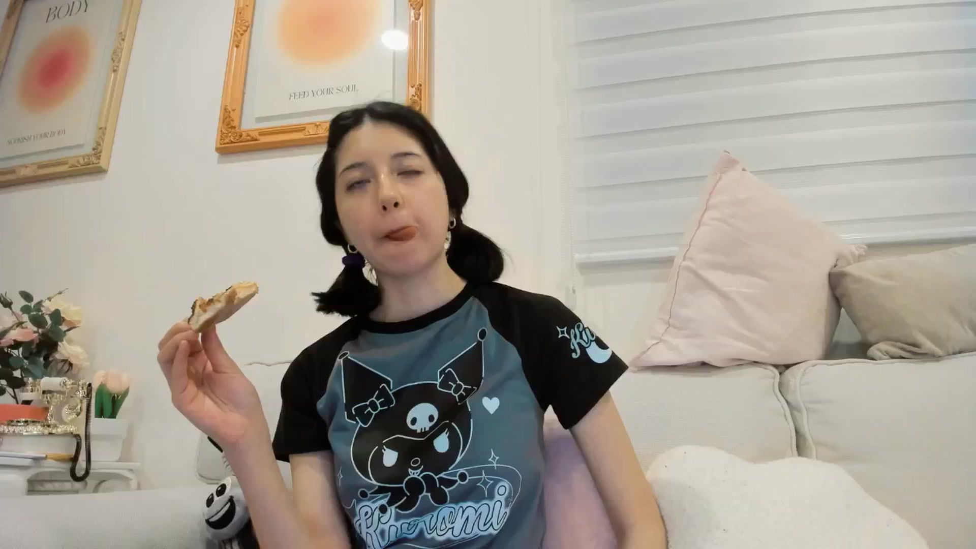 Gallery image thumbnail from Cherrycute666's myfreecams stream on, 03/01/2025, 09:01 image 2 of 20