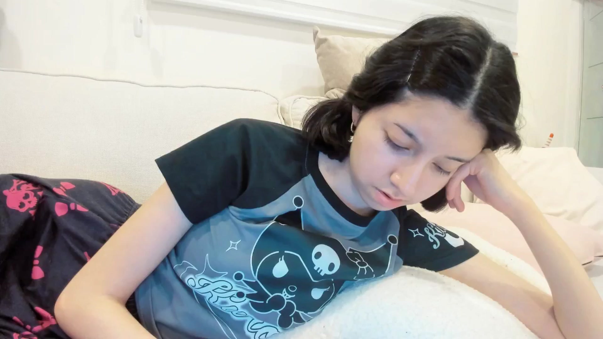 Gallery image thumbnail from Cherrycute666's myfreecams stream on, 03/01/2025, 11:03 image 11 of 20