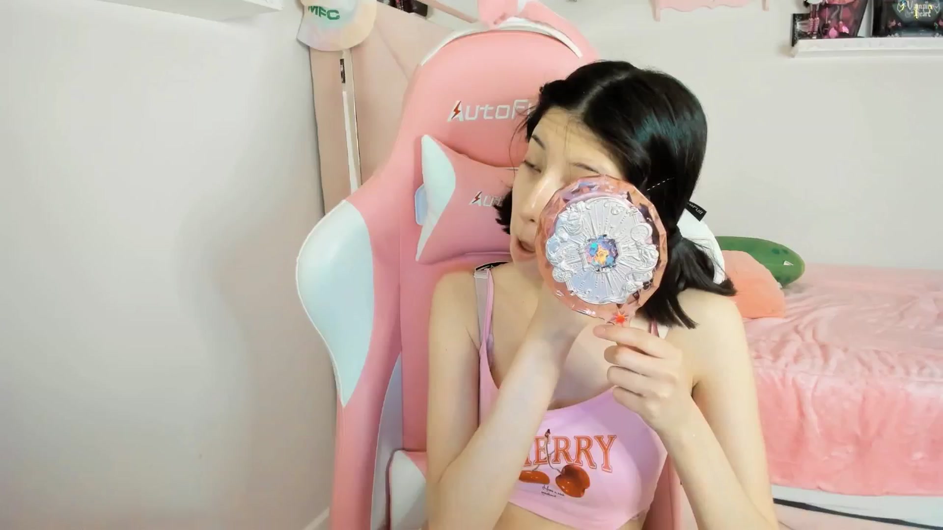 Gallery image thumbnail from Cherrycute666's myfreecams stream on, 03/02/2025, 12:29 image 3 of 20