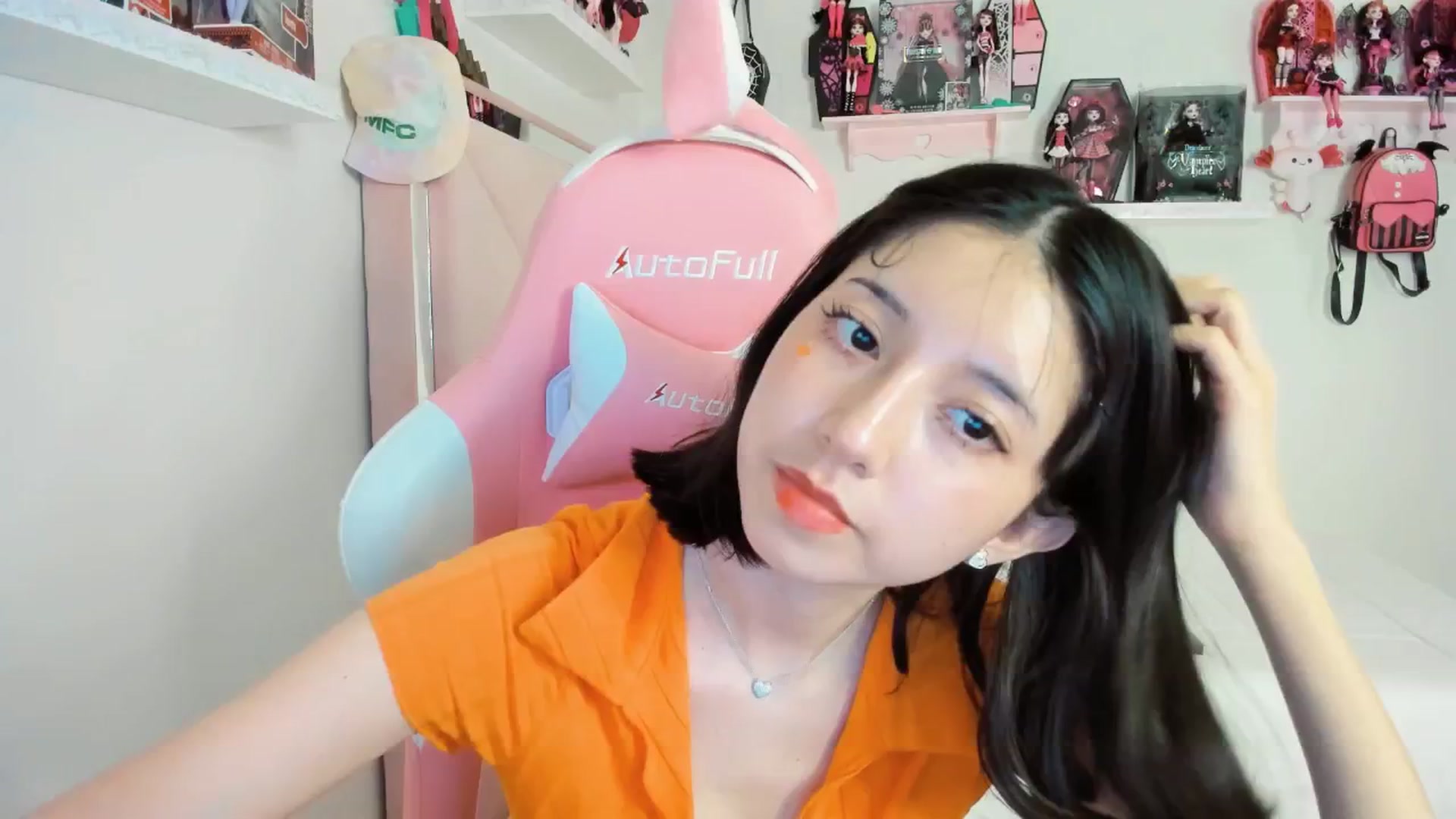 Gallery image thumbnail from Cherrycute666's myfreecams stream on, 03/04/2025, 06:00 image 9 of 20