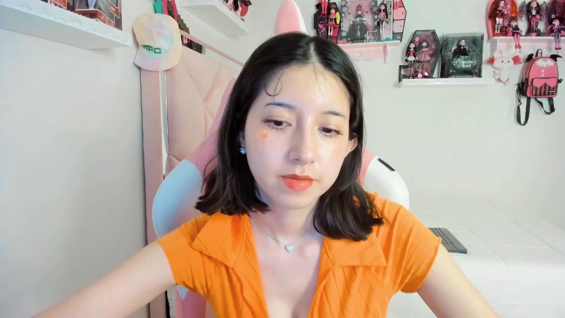 Gallery image thumbnail from Cherrycute666's myfreecams stream on, 03/04/2025, 06:00 image 1 of 20