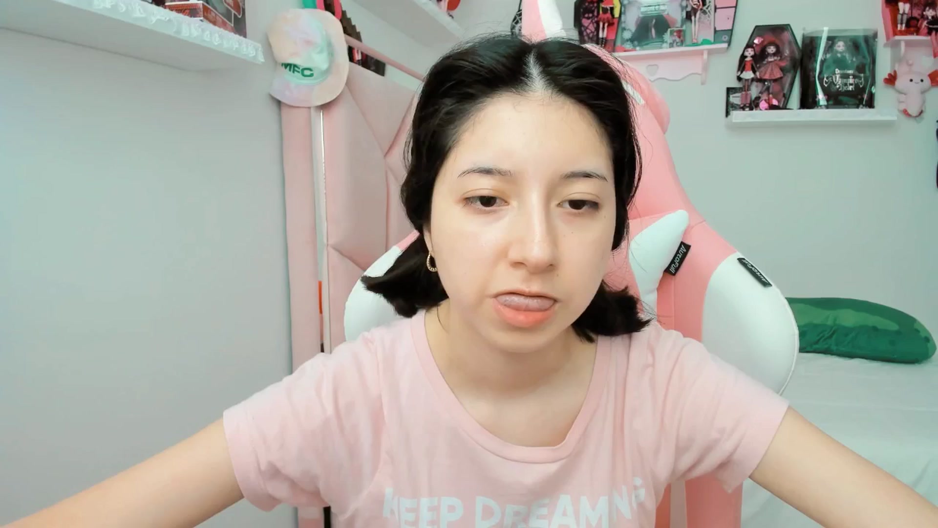 Gallery image thumbnail from Cherrycute666's myfreecams stream on, 03/04/2025, 21:31 image 9 of 20