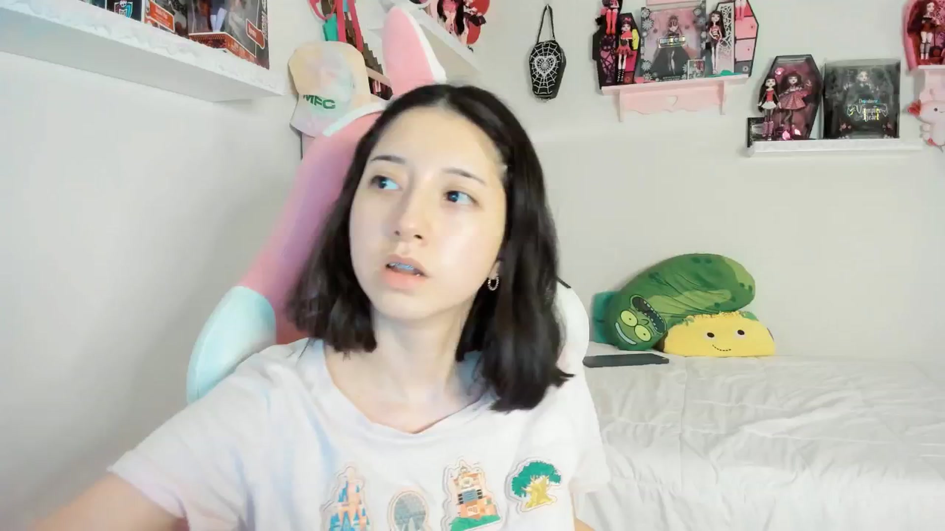 Gallery image thumbnail from Cherrycute666's myfreecams stream on, 03/05/2025, 03:06 image 3 of 20