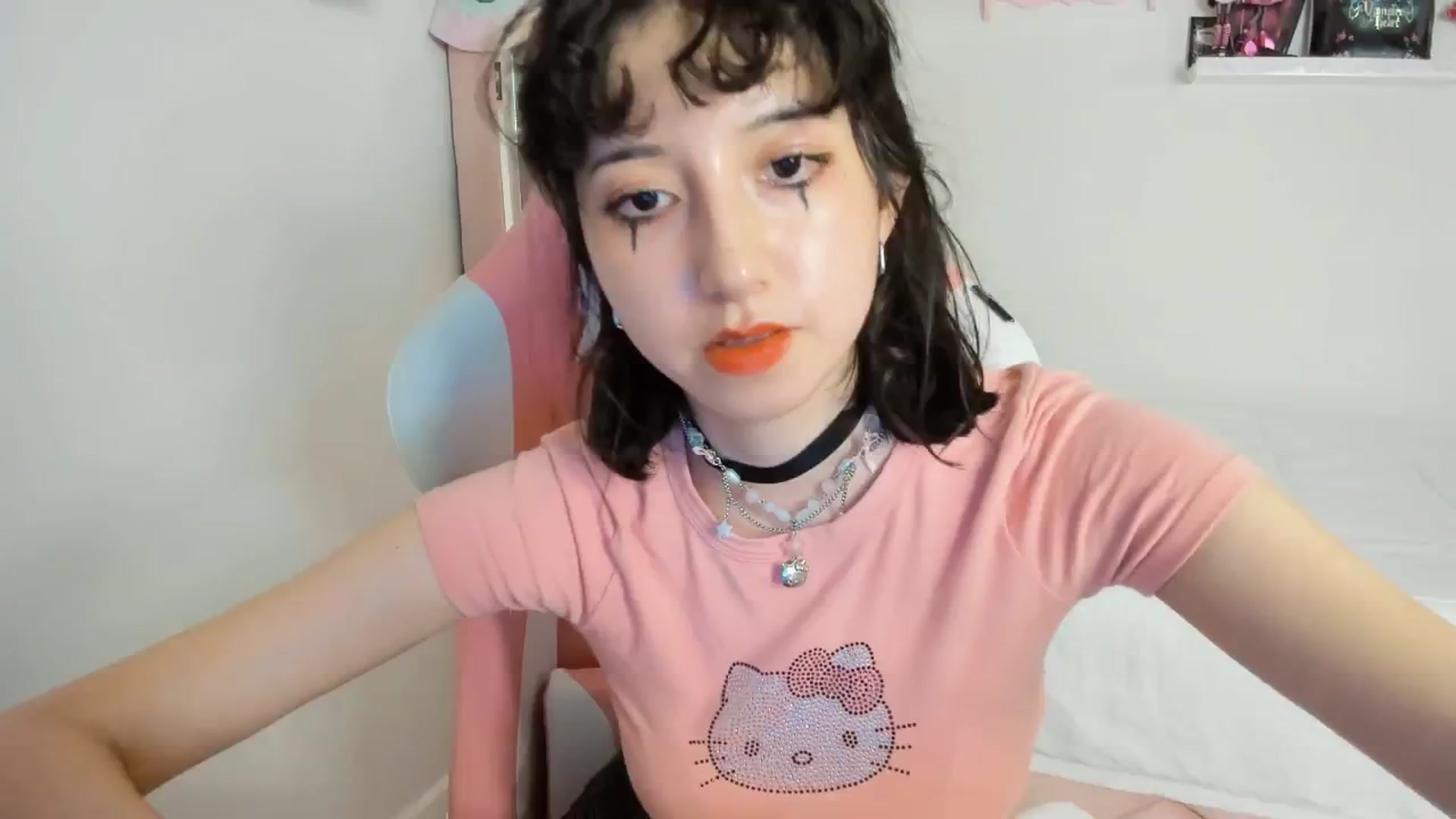 Gallery image thumbnail from Cherrycute666's myfreecams stream on, 03/06/2025, 06:04 image 5 of 20
