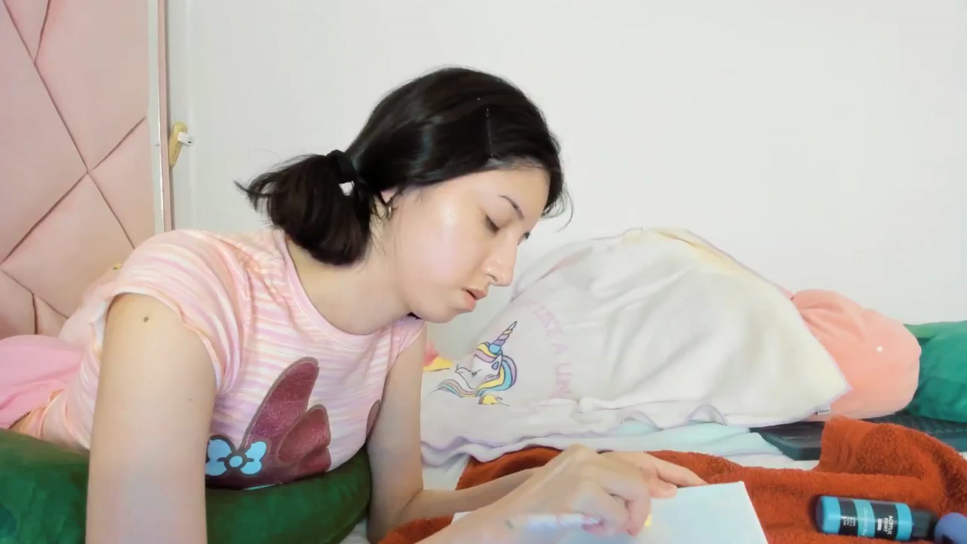 Gallery image thumbnail from Cherrycute666's myfreecams stream on, 03/07/2025, 05:50 image 14 of 20