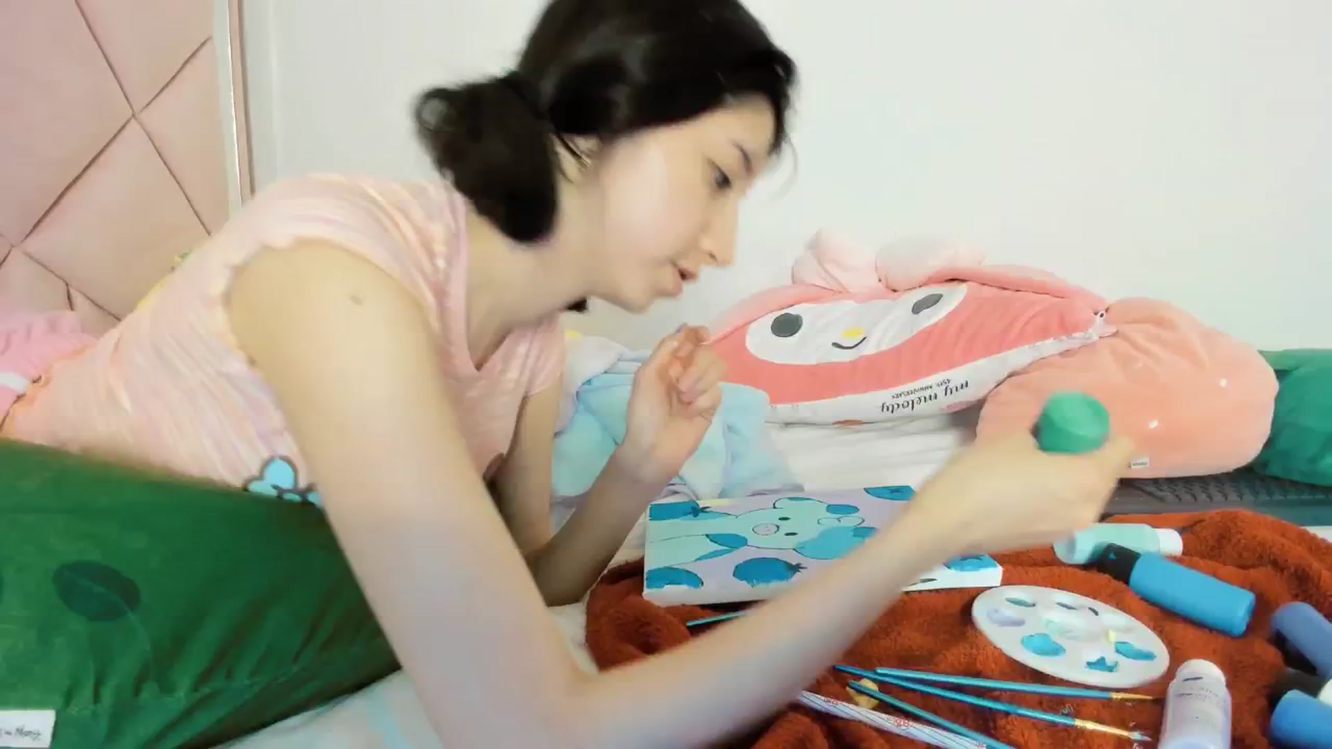 Gallery image thumbnail from Cherrycute666's myfreecams stream on, 03/07/2025, 06:18 image 11 of 20